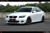 Frontansatz Frontlippe für BMW E60 E61 ABS Black Frontspoiler Lippe