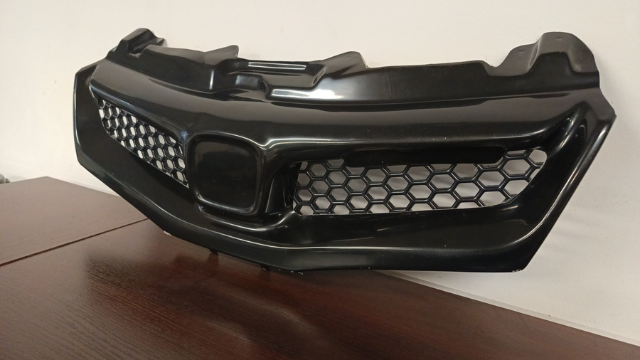 Grill Przedni do HONDA CIVIC Mk8 FN,FN2,FK 06-11
