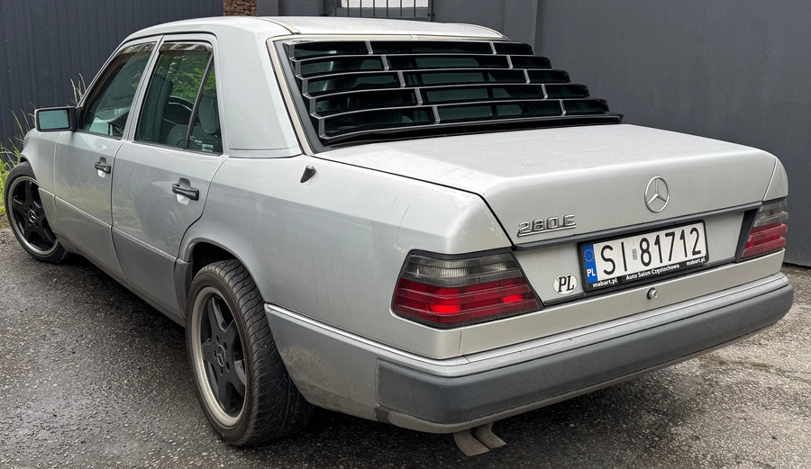 Für Mercedes W124 Limousine / Sedan Heckscheiben Jalousie,Windows Louver